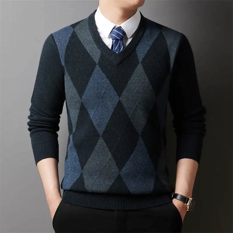 New Men's Plaid V-neck Long